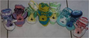 bottons/chaussons bébé au tricot avec oreilles